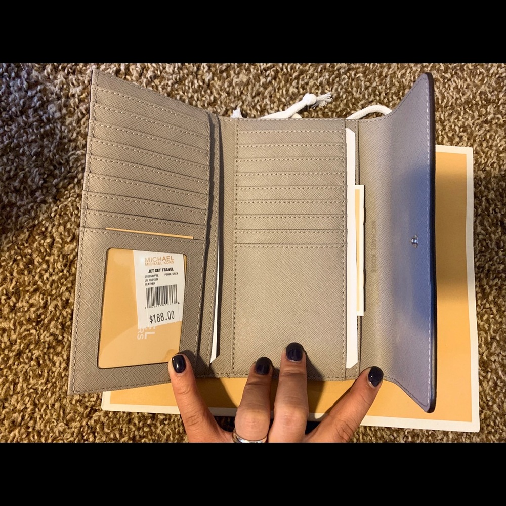 MK wallet